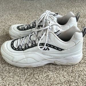 Fila Sneakers